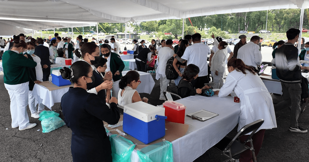 megacentro de vacunación