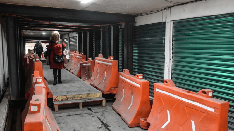 Obras de ciclovía ya afectan a comerciantes de Calzada de Tlalpan con cierres de locales y bajas ventas