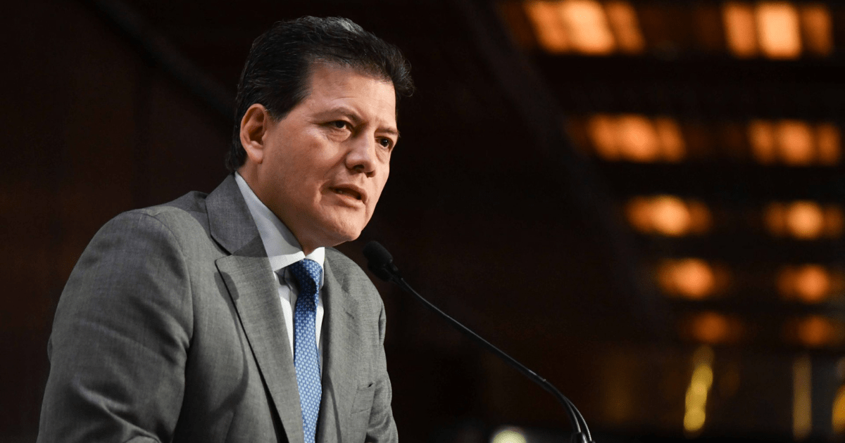 Víctor Hugo Lobo Román